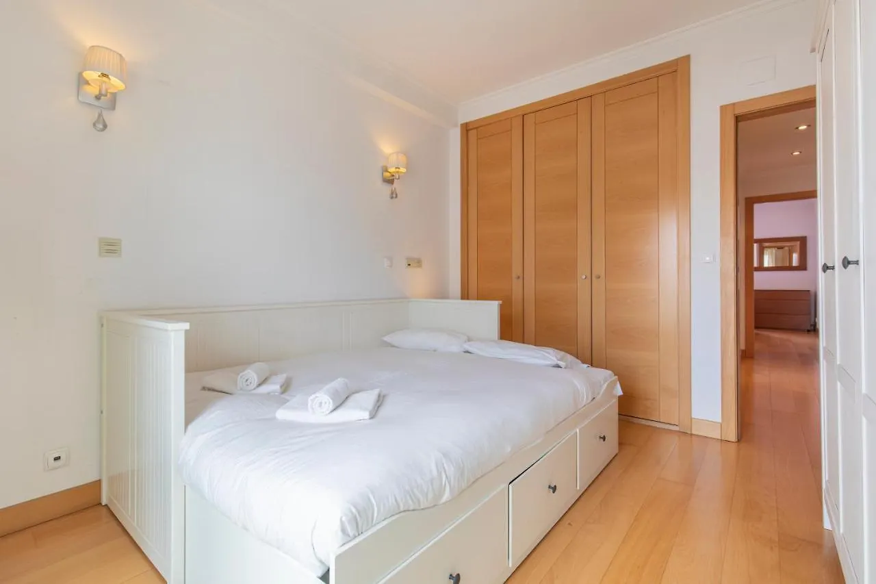 Lovelystay - Modern Apartment In Anjos Lissabon Portugal